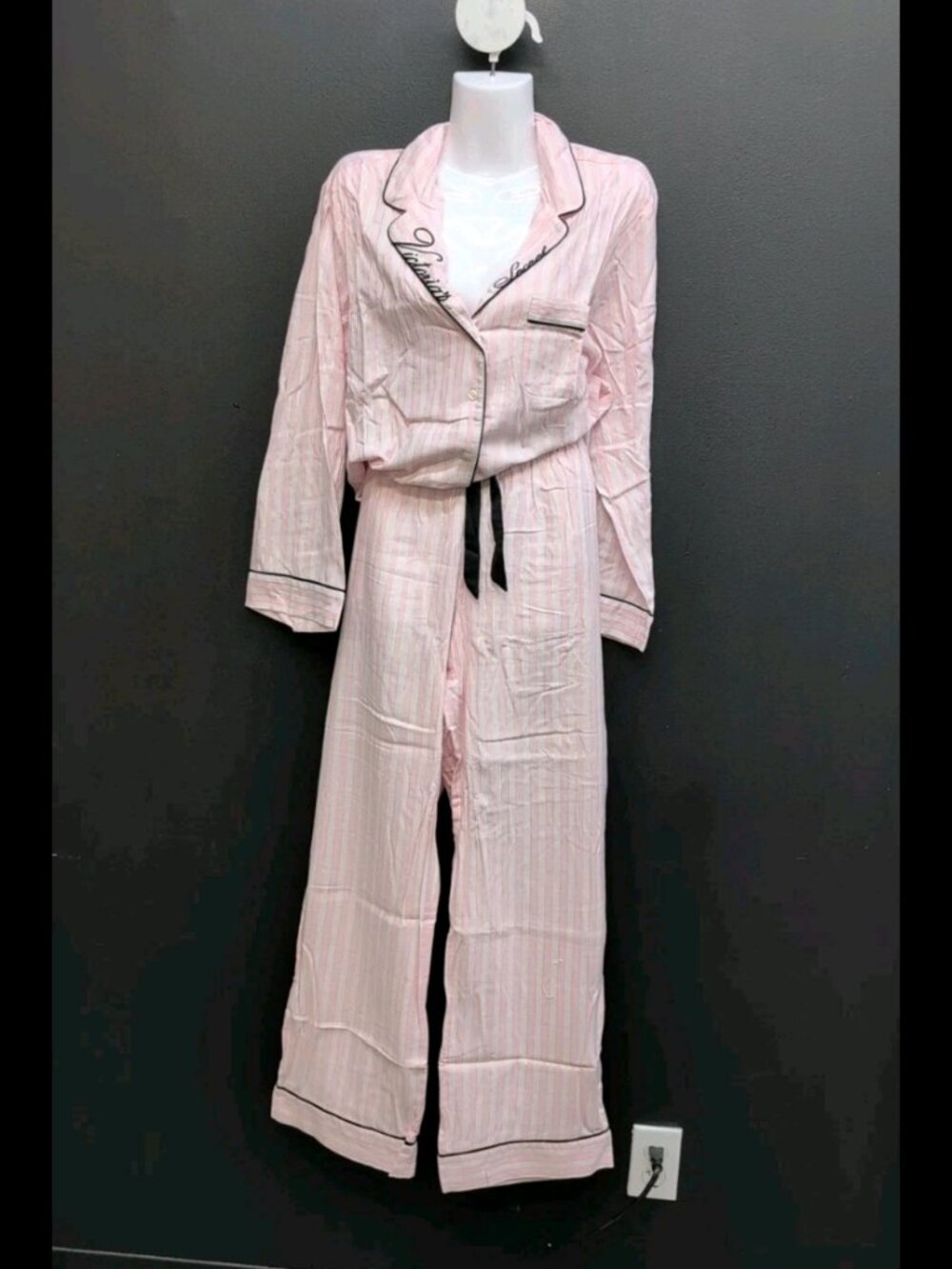 Victoria's Secret Signature Silk Pajamas Size XL